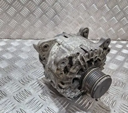 Volkswagen PASSAT B7 Generator/alternator 03L903023B 2608426A 310076964