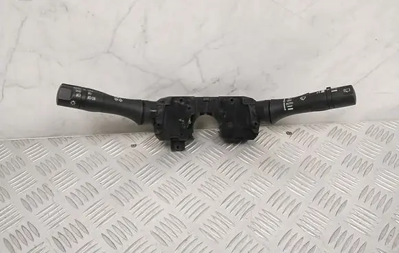 Nissan Leaf II (ZE1) Wiper turn signal indicator stalk/switch 