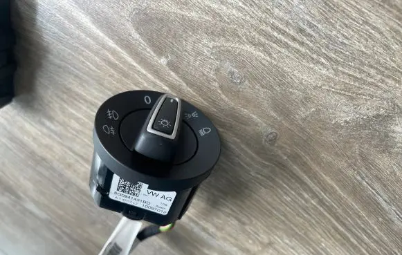 Volkswagen T-Roc Light switch 5G0941431BD