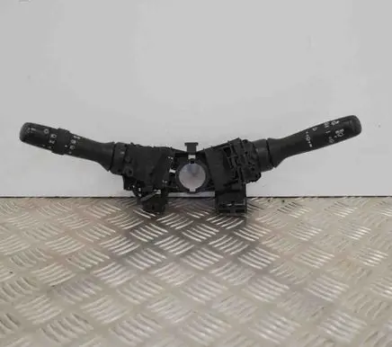 Toyota Verso-S Indicator stalk 17F060173832