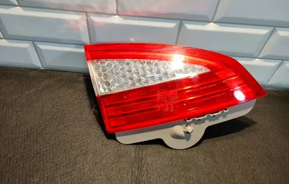 Ford Mondeo MK IV Tailgate rear/tail lights 7S7113A603B