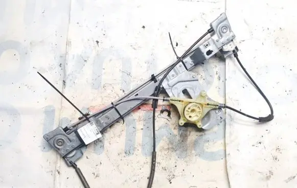 Mercedes-Benz Citan W415 Front door window regulator with motor 