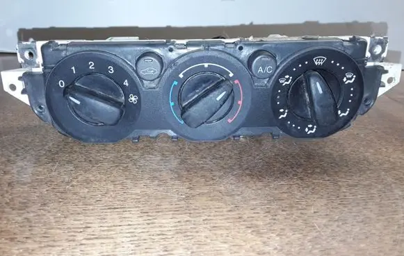 Ford Focus Climate control unit 7M5T19980BA 7M5T19980