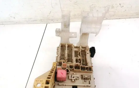 Toyota Yaris Fuse box set