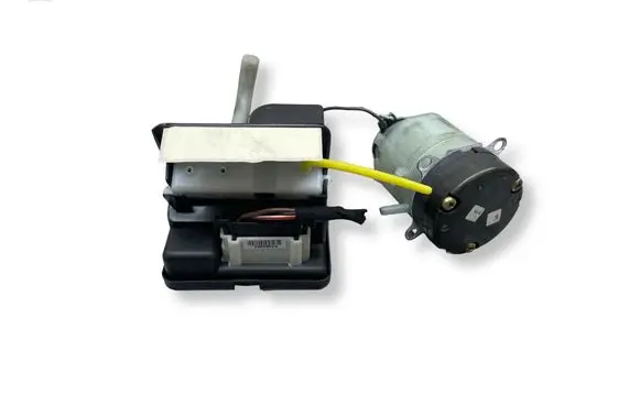 Mercedes-Benz A W168 Central locking vacuum pump 1688000348 002201190 00782602