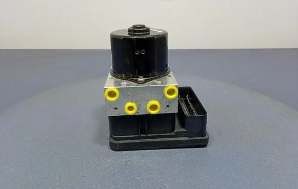 Mazda MX-5 NC Miata ABS Pump 7N612C405CA