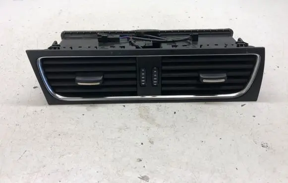 Audi A4 S4 B8 8K Dash center air vent grill 8T1820951C