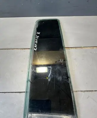 Opel Zafira A Rear side window 43R007028