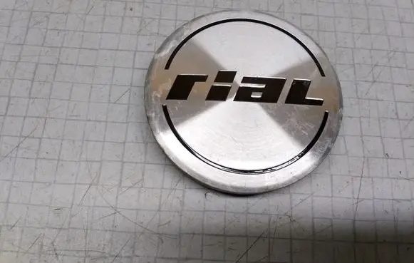 Opel Astra G Non-original wheel cap 