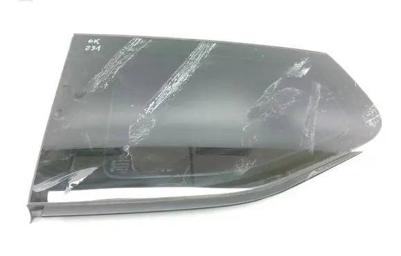 Peugeot 5008 Rear side window E643R007951