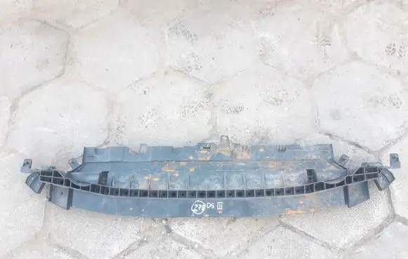Front bumper skid plate/under tray