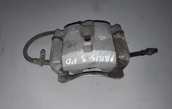 Toyota Prius (XW50) Front brake caliper 4773047060