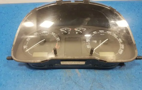 Skoda Octavia Mk1 (1U) Speedometer (instrument cluster)