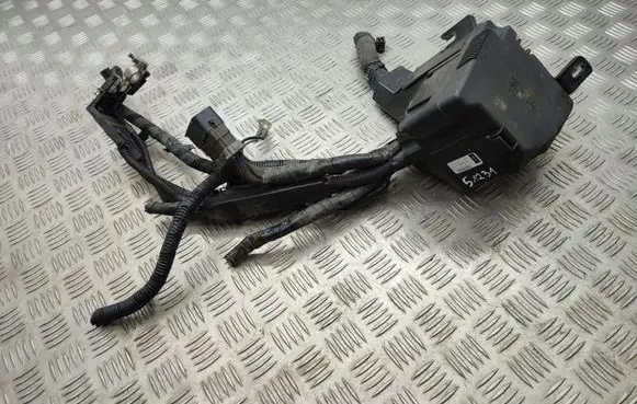 Ford B-MAX Fuse box set FV1T14K012GPC