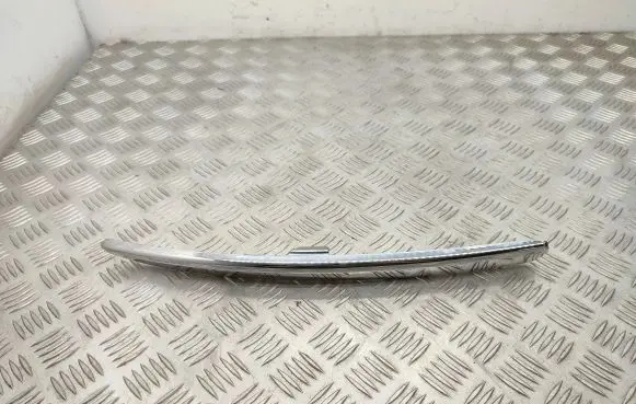 KIA Sportage Front bumper splitter molding 865823U000