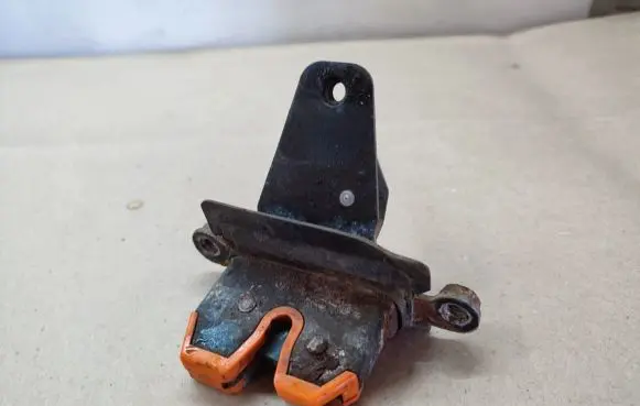 Skoda Fabia Mk1 (6Y) Tailgate/trunk/boot lock/catch/latch