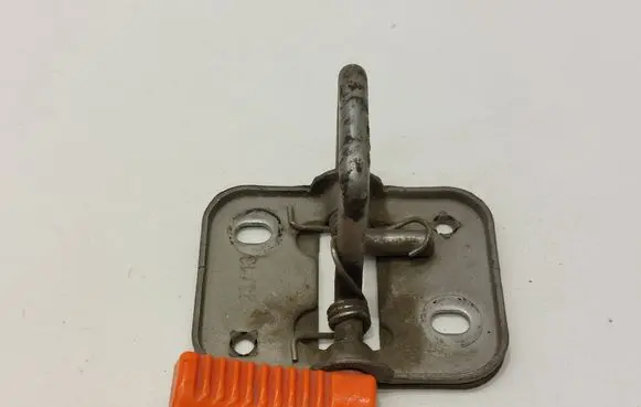 Volkswagen Caddy Engine bonnet/hood lock/latch loop/hook 1K8823186D