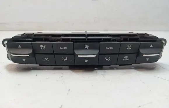 Maserati Levante Climate control unit 06701263230