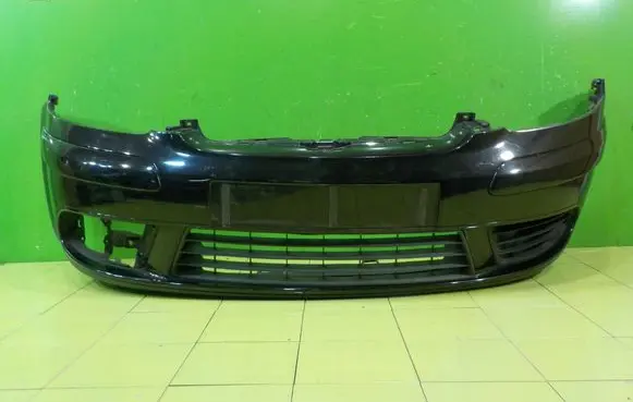 Volkswagen Golf V Front bumper PRZOD WP285