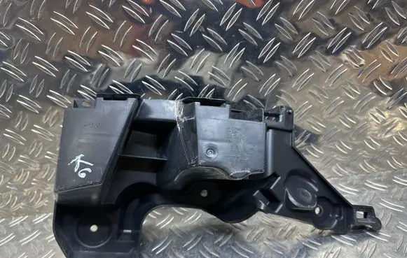 Citroen C4 Cactus Rear bumper mounting bracket 9822279980 201208 9760254