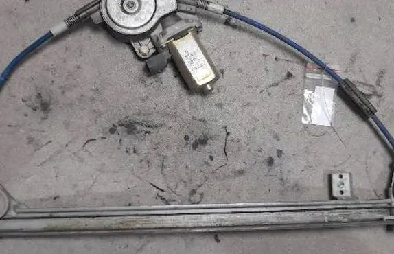 Fiat Punto Evo Front door window regulator with motor