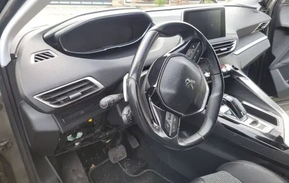Peugeot 5008 II Dashboard