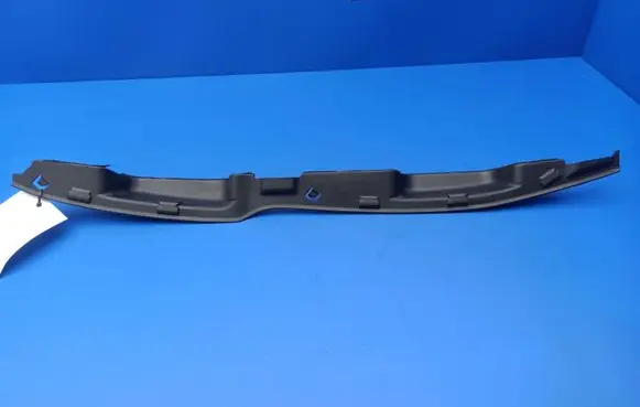 Mercedes-Benz ML W163 Fender end trim A1638800224
