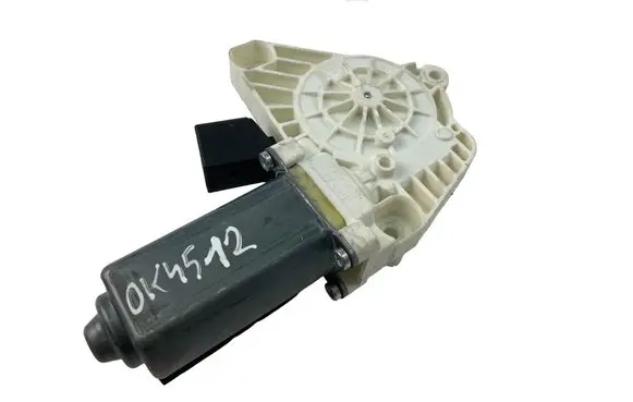 Mercedes-Benz C W206 Front door window regulator motor 2810043728024