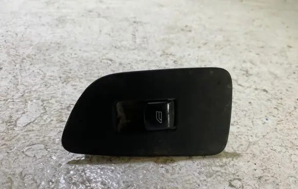 Volvo XC90 Electric window control switch 31376458 15W273