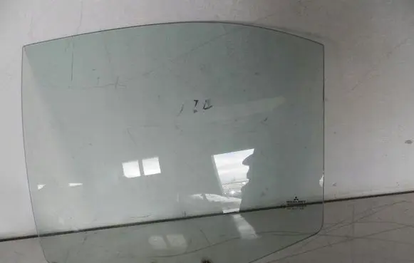 Mitsubishi Carisma Rear door window glass 
