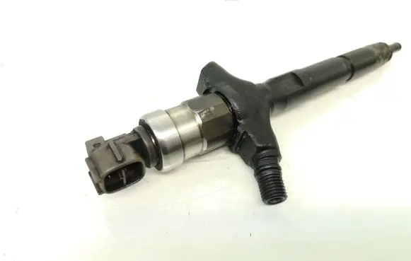 Volkswagen Golf I Fuel injector 8972391617 05346