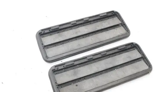 Ford Ranger Quarter panel pressure vent AB3915280B62AA