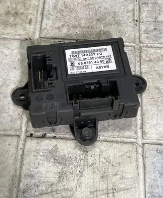 Ford Mondeo MK IV Door control unit/module 7G9T14B533ED