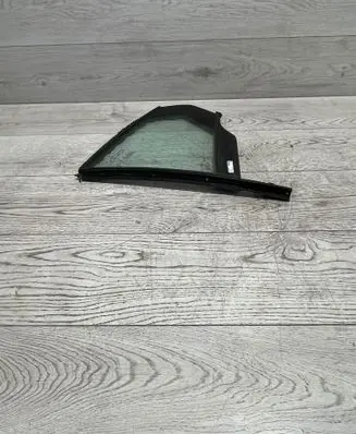 BMW 3 G20 G21 Rear vent window glass 7425083 1007190714