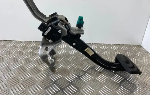 Hyundai Tucson TL Brake pedal 32800D3315