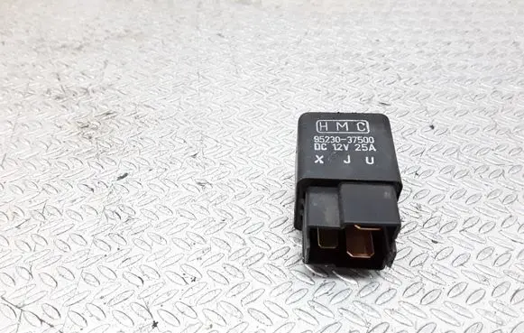 Hyundai Terracan Other relay 9523037500