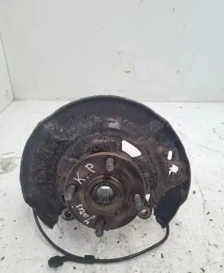 Toyota Yaris Front wheel hub