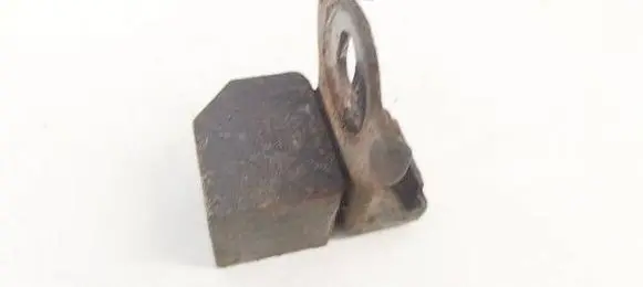 Hyundai Santa Fe Engine mounting bracket