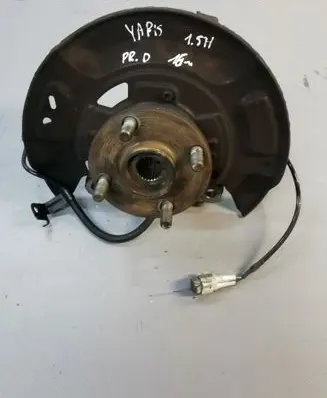 Front wheel hub