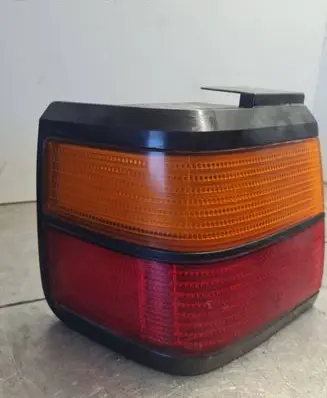 Volkswagen PASSAT B3 Tail light bulb cover holder 357945257