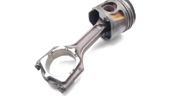 Opel Insignia A Piston with connecting rod A20DTH