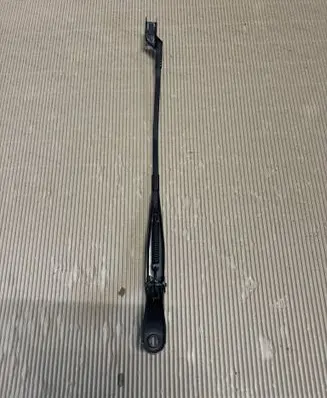 Peugeot 2008 II Front wiper blade arm 9673291980