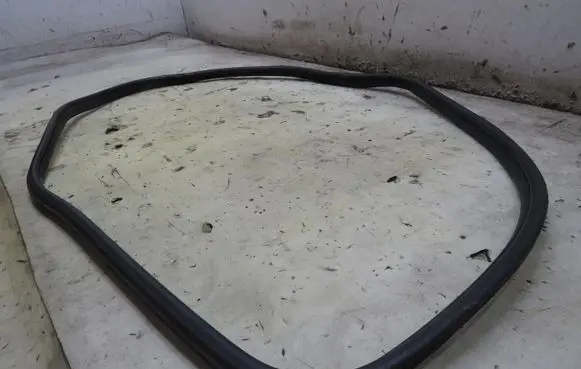 Mini Cooper Countryman R60 Rubber seal rear door GMAUTO4574097
