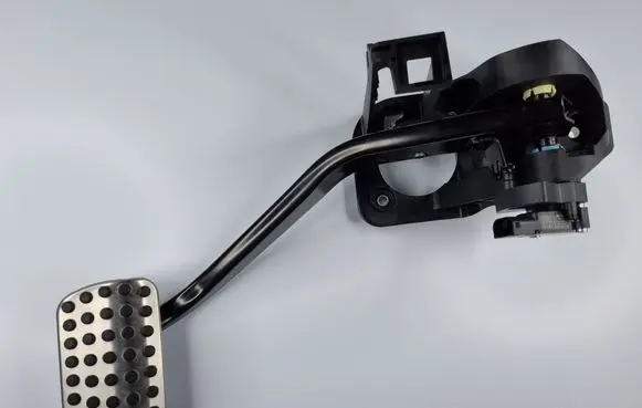 Mercedes-Benz GLS X167 Brake pedal A1672901100