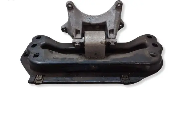 Mercedes-Benz E W212 Gearbox mounting bracket A2122404202