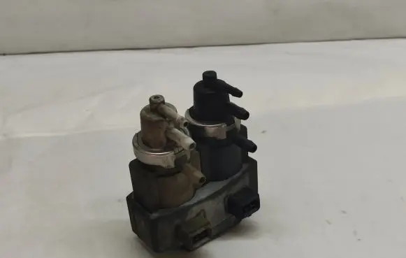 Audi A6 S6 C5 4B Turbo solenoid valve 059906629 PX0425223