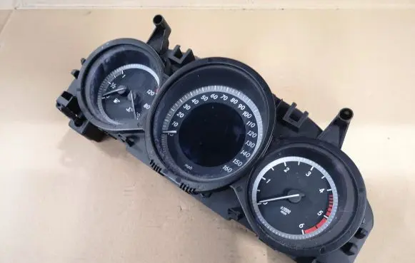 Mercedes-Benz C W204 Speedometer (instrument cluster) A2049004809 2049017902 A2C81593000