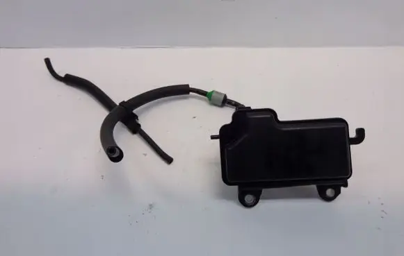 Mazda CX-7 Vacuum air tank R2AX20339