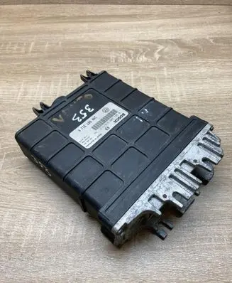 Volkswagen Golf III Engine control unit/module ECU 1H0907311K 0261203316