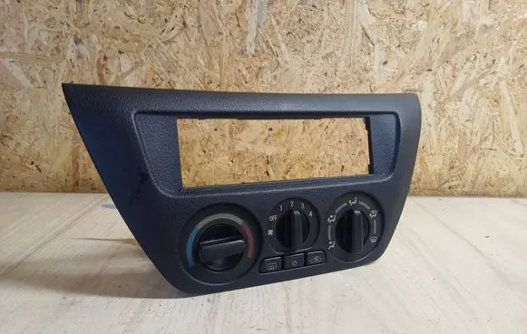 Mitsubishi Lancer Climate control unit